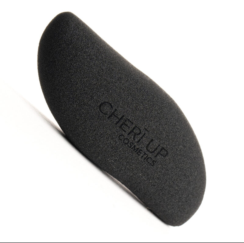 THE S MAKE UP SPONGE
